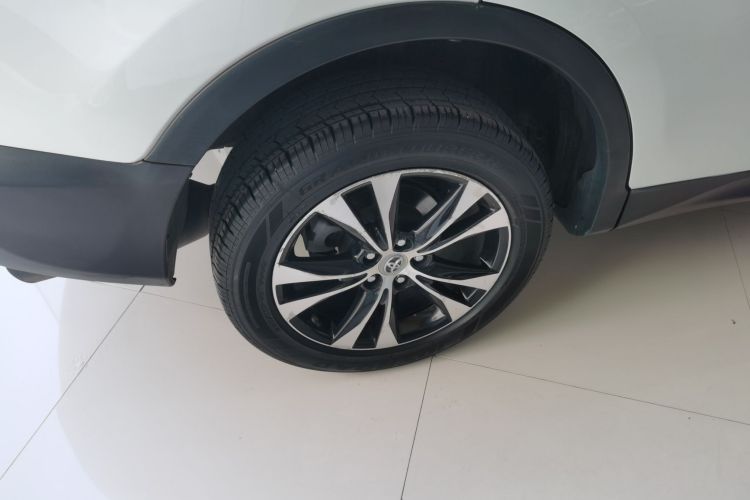 丰田 RAV4荣放 2015款 2.5L 自动四驱精英版车身外观6008