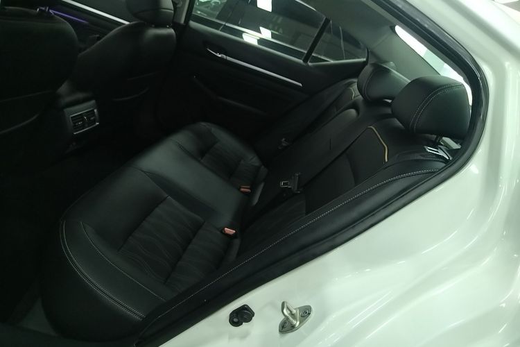 日产 天籁 2022款 2.0T XL 进享版中控内饰21