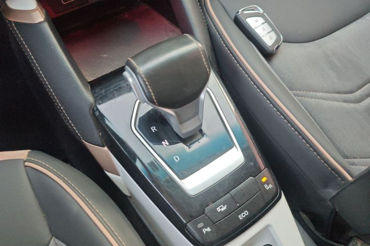 思皓E20X 2020款 不凡版局部细节18