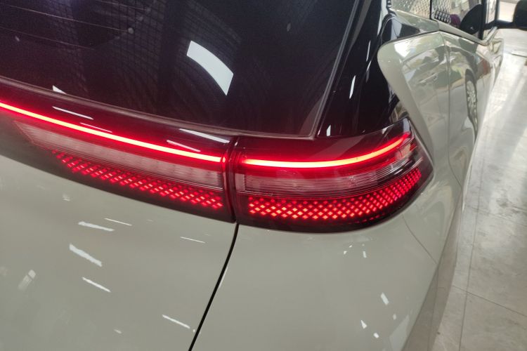 比亚迪 海鸥 2025款 305km 活力版车身外观9