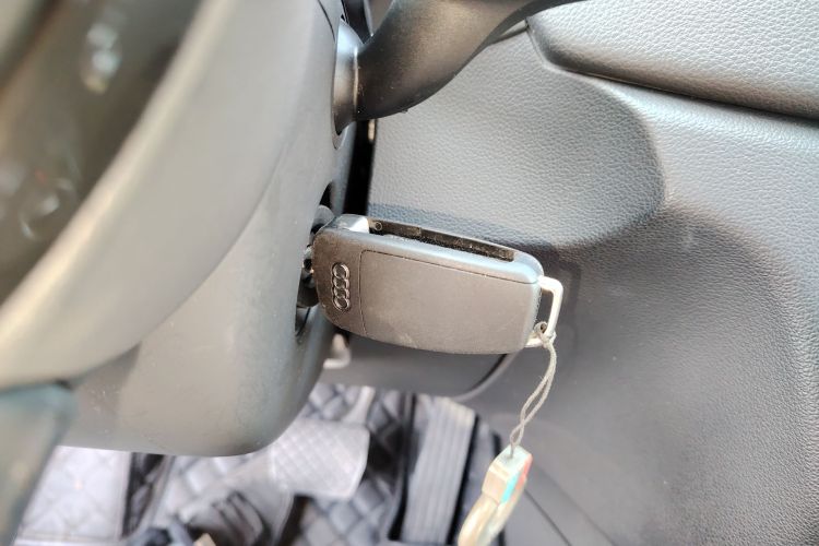 奥迪Q3 2017款 30 TFSI 时尚型中控内饰7001