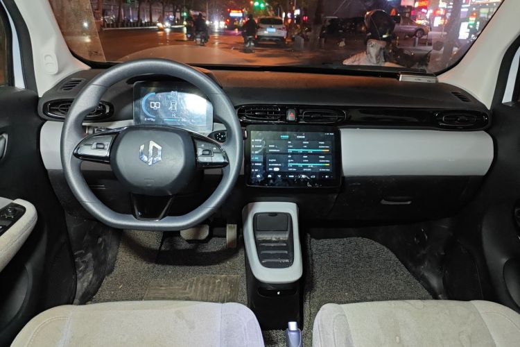 零跑汽车 零跑T03 2023款 200轻享版中控内饰12