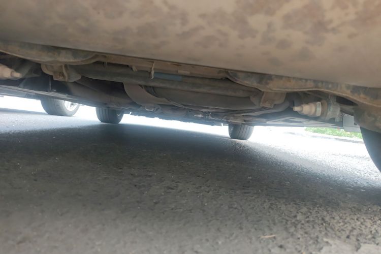 福特 福克斯 2017款 两厢 1.6L 手动风尚型智行版局部细节9006