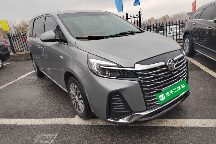 别克GL8 2023款 改款 陆上公务舱 豪华型车身外观3