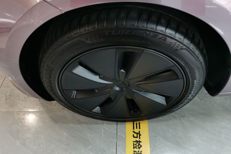 特斯拉 Model 3 2025款 后轮驱动版车身外观6007