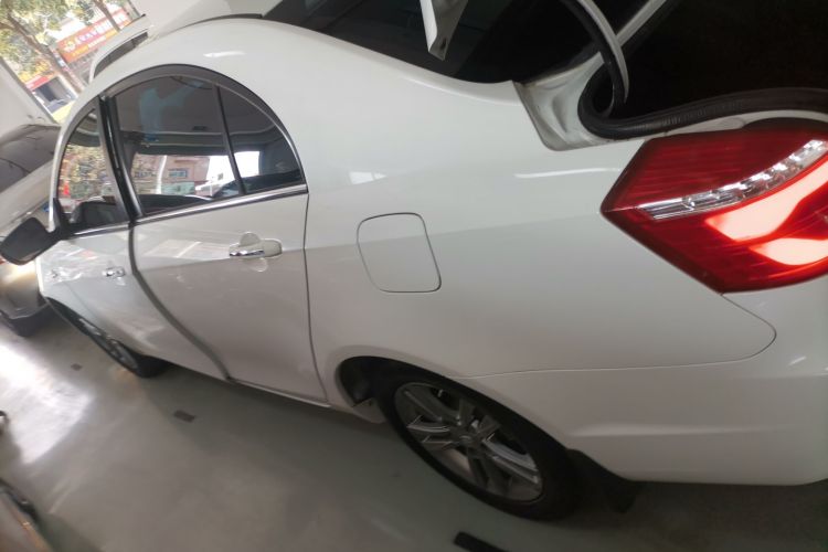 吉利汽车 帝豪 2017款 三厢百万款 1.5L CVT向上版车身外观4