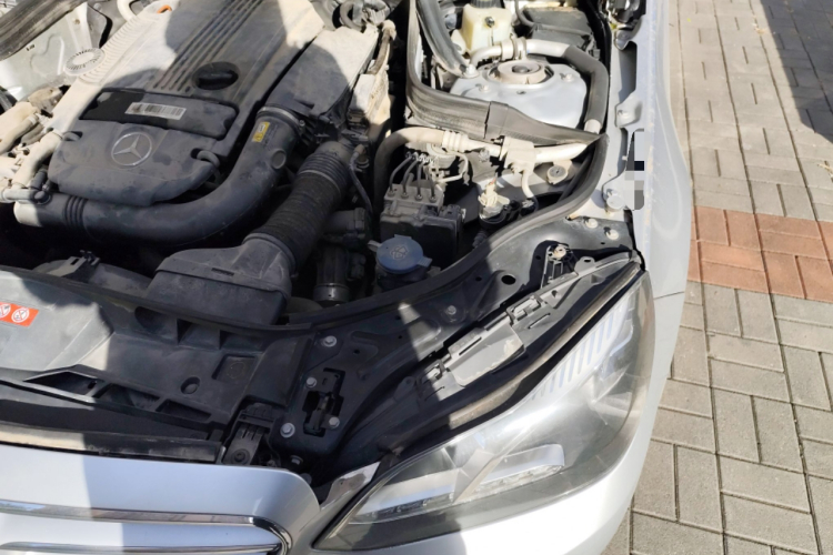 奔驰E级 2014款 E 260 L 运动型局部细节9007