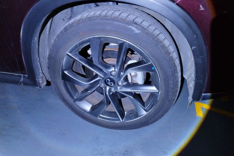 英菲尼迪QX50 2020款 2.0T 四驱领航版车身外观10