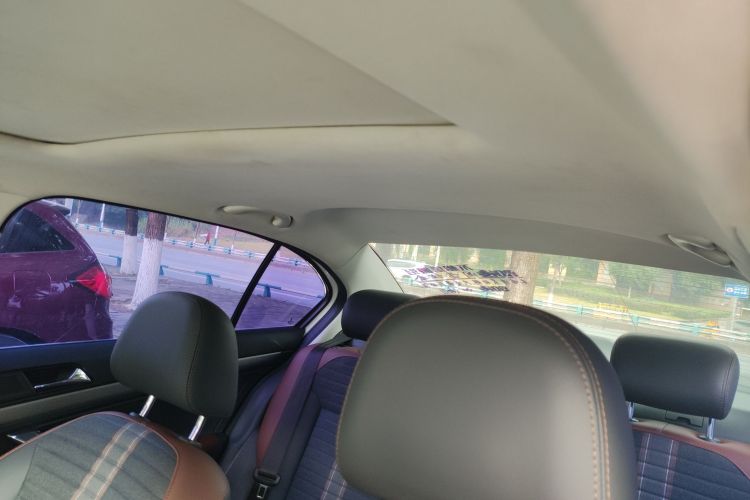 大众 2019款 朗逸启航 1.5L 手动舒适版 国VI中控内饰22