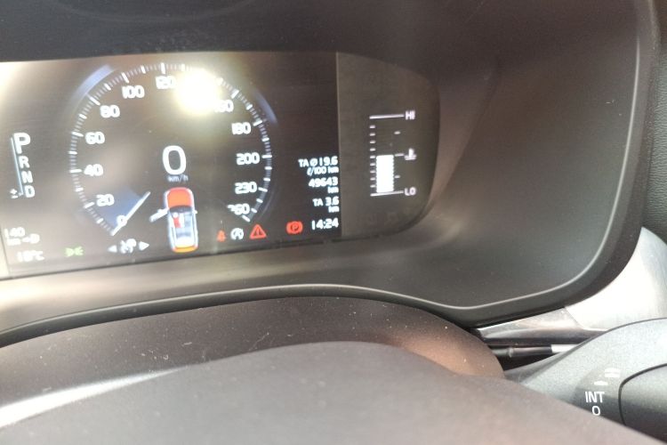 沃尔沃XC60 2020款 T5 四驱智逸豪华版中控内饰15