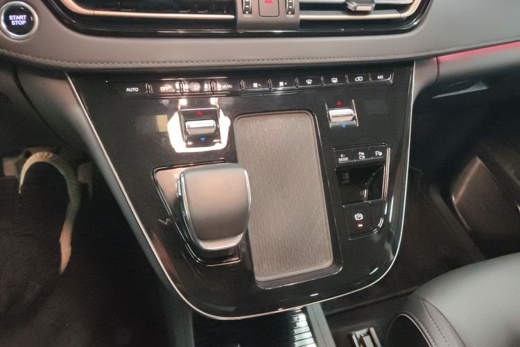 红旗HQ9 PHEV 2024款 2.0T 四驱豪华版中控内饰18