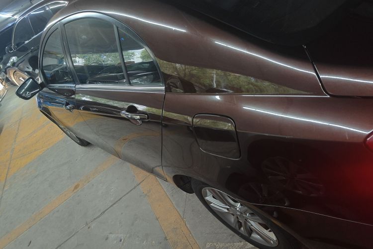 吉利汽车 帝豪 2017款 三厢百万款 1.5L 手动向上版车身外观4