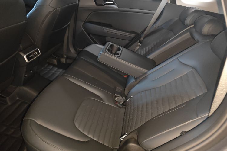 起亚 狮铂拓界 2023款 2.0T 两驱尊贵版中控内饰7004