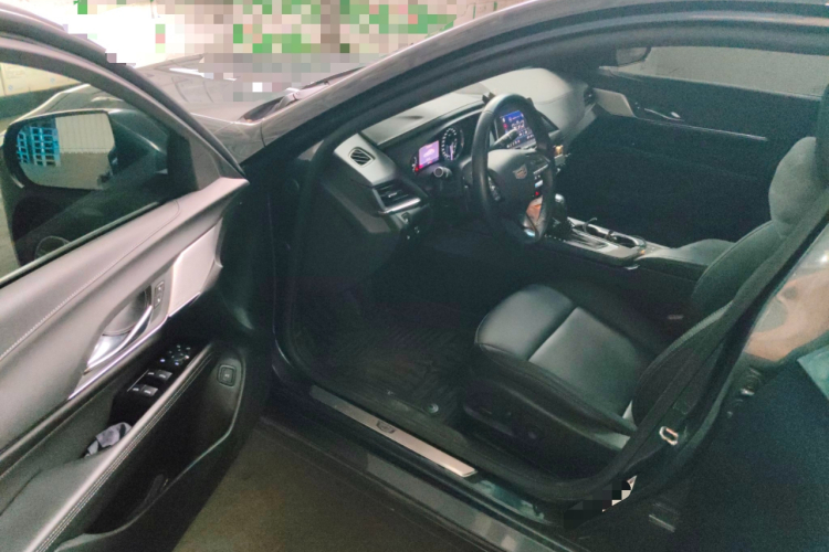 凯迪拉克CT4 2021款 28T 豪华型中控内饰7003