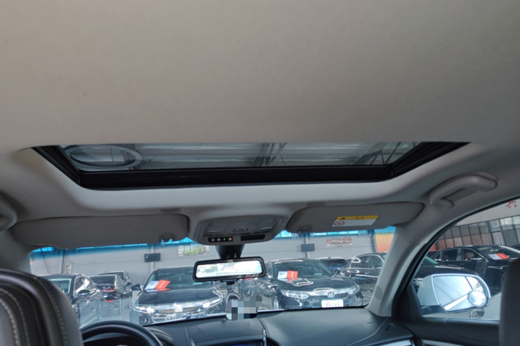 凯迪拉克ATS-L 2017款 28T 时尚型中控内饰22