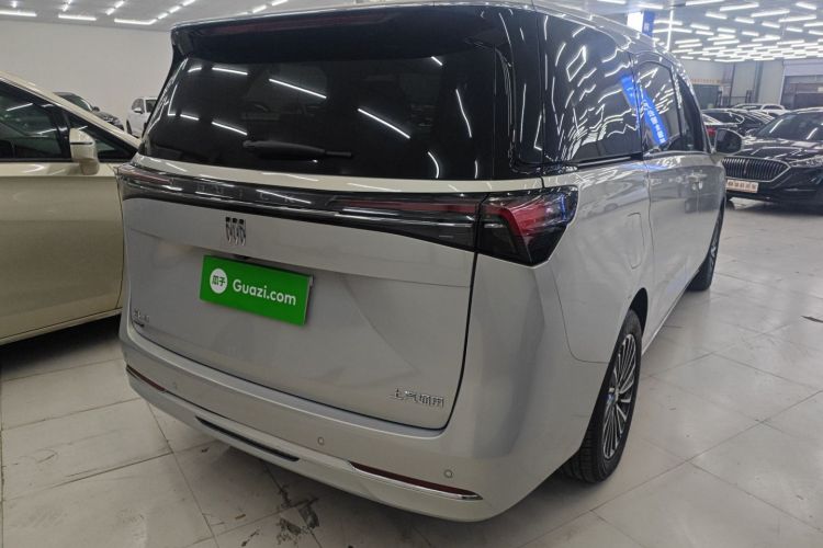 别克GL8新能源 2025款 陆尚 尊享版 7座车身外观7