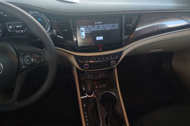 别克 威朗 2019款 三厢 15S 自动进取型中控内饰16