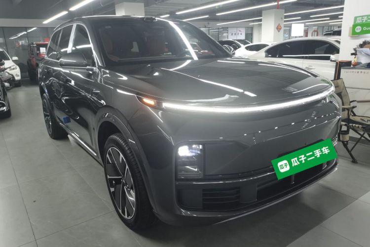 理想汽车 理想L9 2025款 Pro 智能焕新版车身外观3
