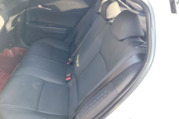 丰田C-HR 2022款 2.0L 舒适版中控内饰7004