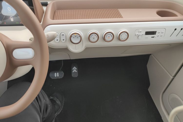 奔腾小马 2026款 222km 萌趣马 Plus中控内饰16