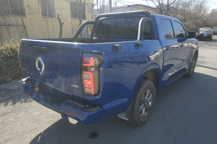 长城 炮 2023款 2.0T商用版手动柴油两驱精英型标箱GW4D20M车身外观6005