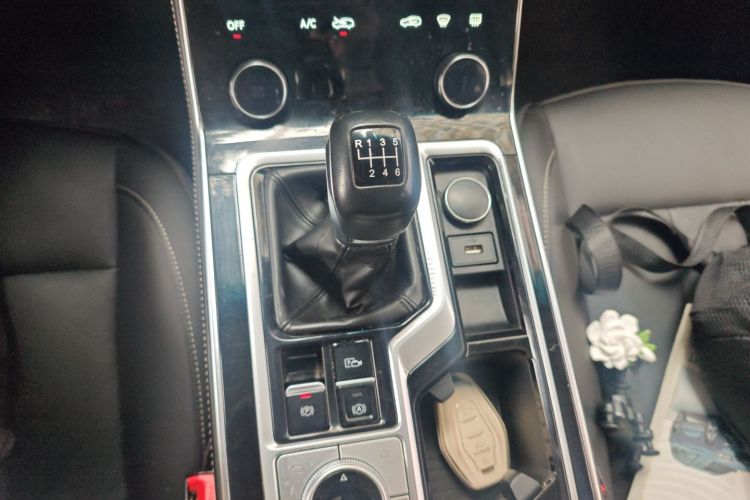 捷途X90 2020款 1.5T 手动影悦版 5座局部细节18