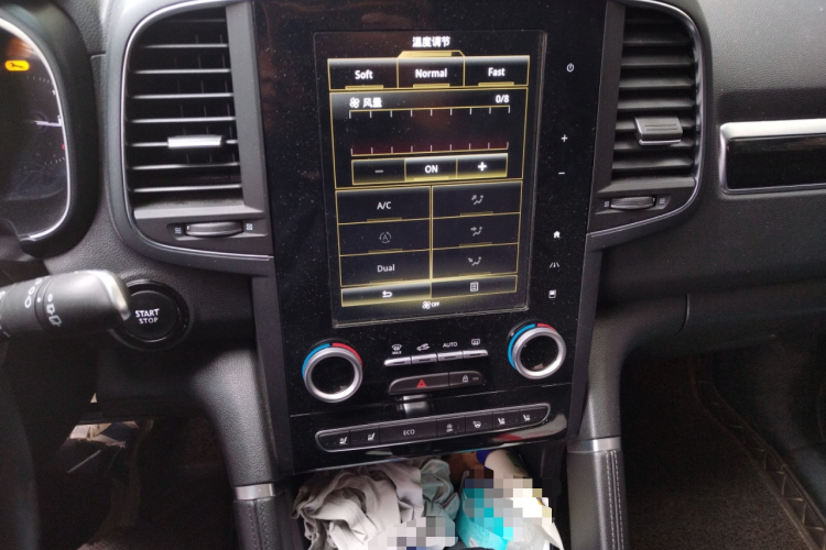 雷诺 科雷傲 2017款 2.5L 四驱旗舰版中控内饰16