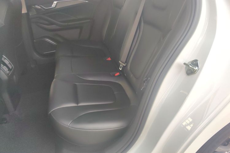 奔腾B70 2025款 龙耀版 1.5T 欢享型中控内饰21