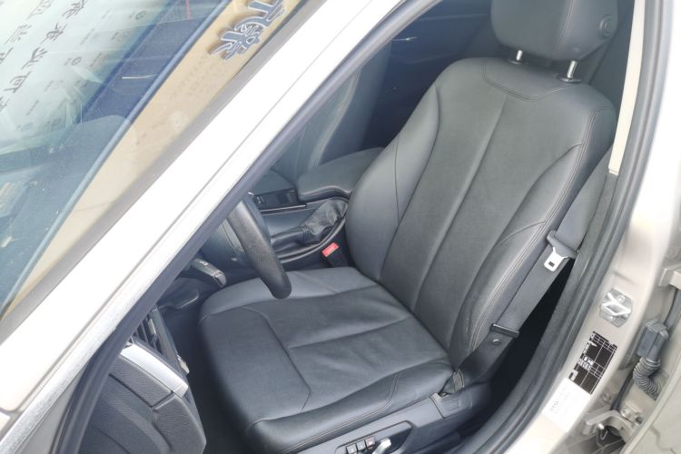 宝马3系 2016款 316Li 时尚型局部细节19