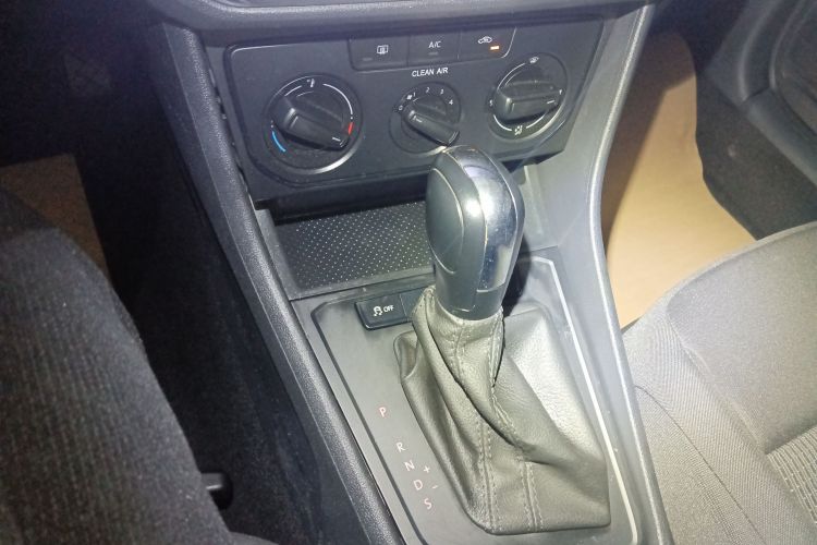 大众 朗逸 2017款 1.6L 自动风尚版局部细节18