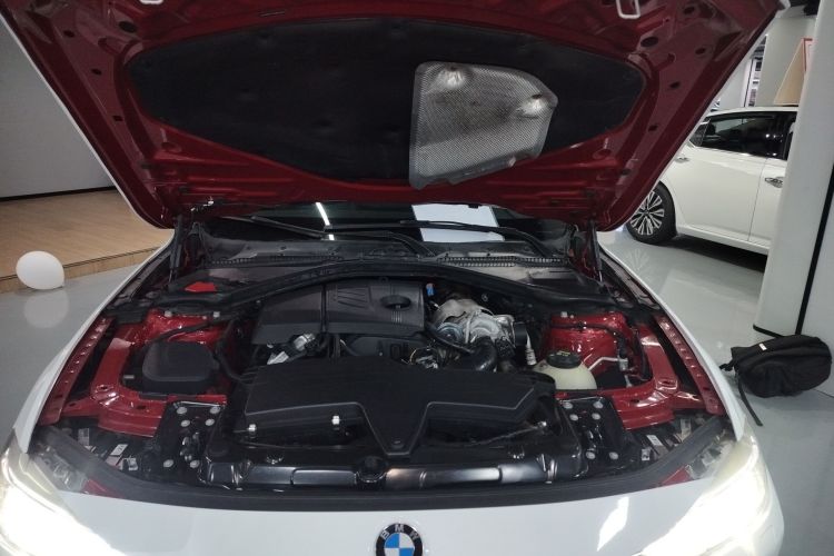 宝马3系 2015款 316Li 时尚型机舱底盘24