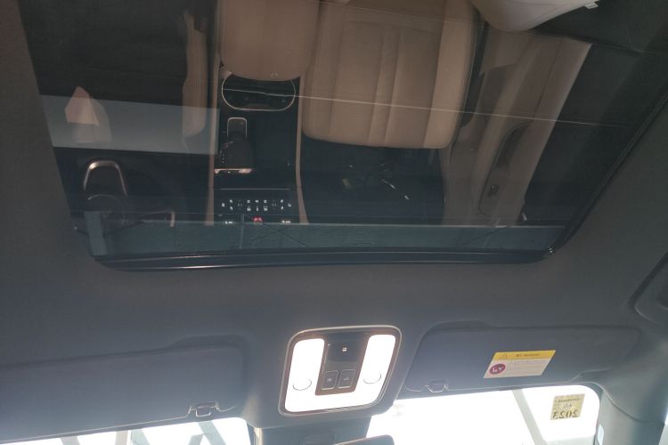 理想汽车 理想ONE 2020款 增程6座版中控内饰22