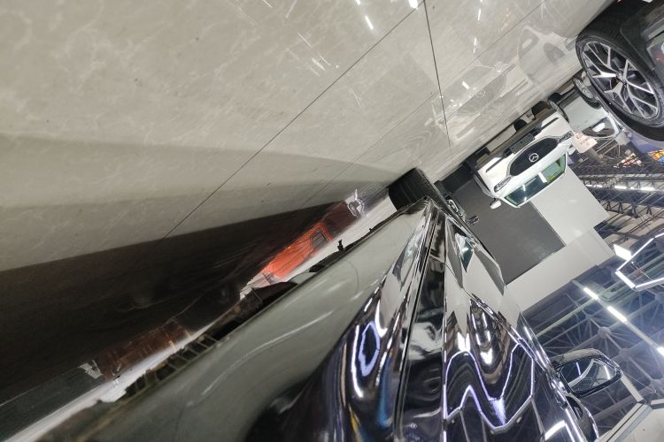 宝马5系 2021款 改款 525Li M运动套装局部细节9002