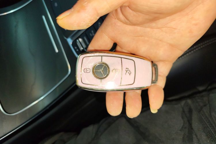 奔驰C级(进口) 2021款 C 200 轿跑车中控内饰7001