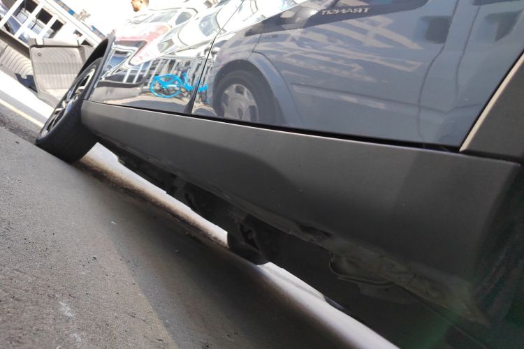 哪吒汽车 哪吒V 2021款 长续航娱乐版升级型局部细节9002