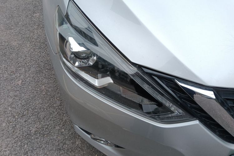 日产 轩逸 2016款 1.6XV CVT智享版车身外观8