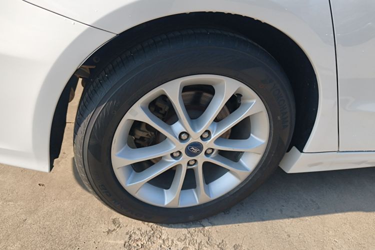 福特 蒙迪欧 2018款 EcoBoost 180 智控时尚型 国VI车身外观6008