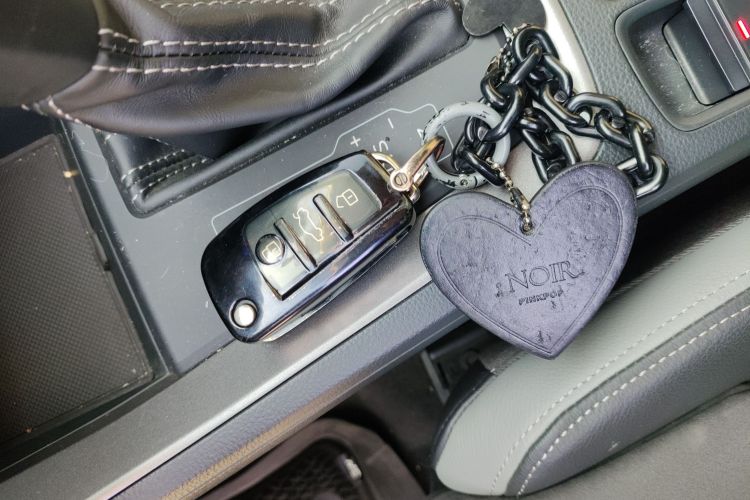 奥迪Q3 2021款 35 TFSI 时尚动感型中控内饰11