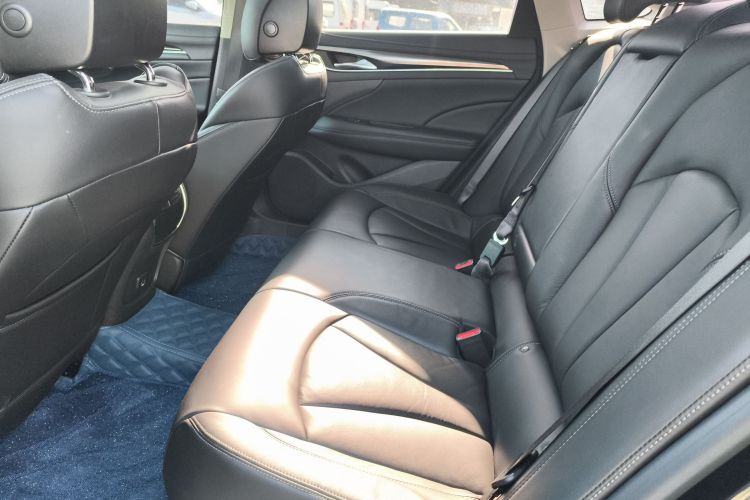 别克 君越 2019款 28T 豪华型中控内饰21