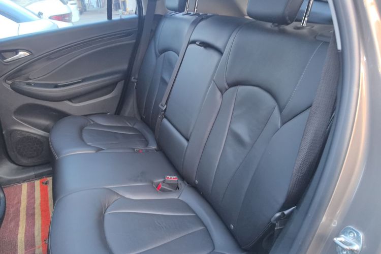 别克 昂科威 2018款 20T 两驱精英型中控内饰7004