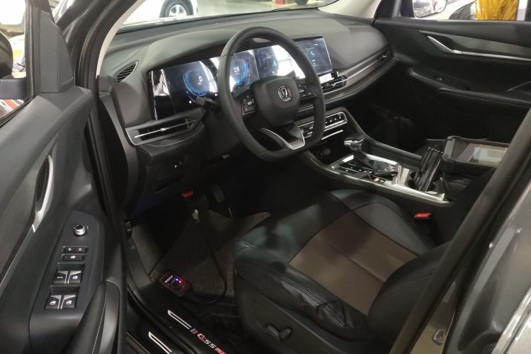 长安CS55PLUS 2021款 蓝鲸版 1.5T DCT豪华型中控内饰20