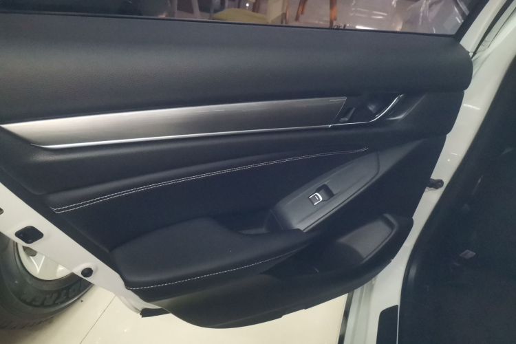 本田 英仕派 2019款 260TURBO 精致版 国VI中控内饰49