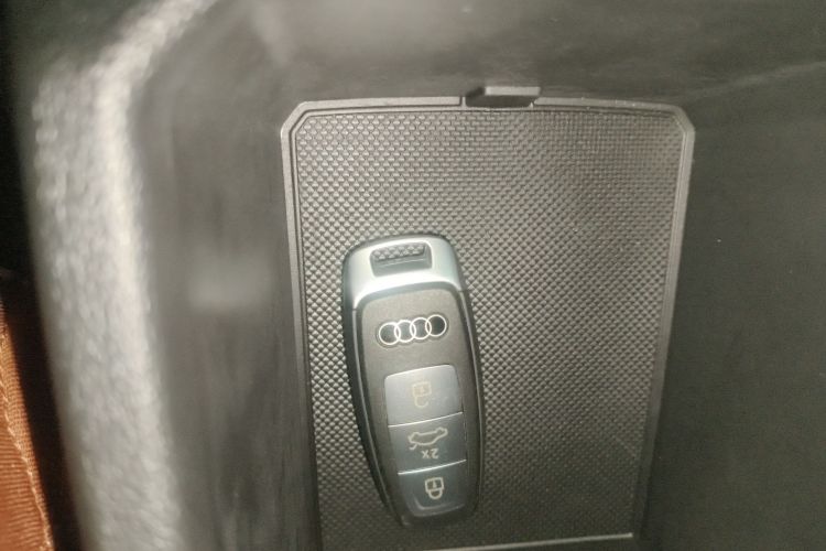 奥迪A3 2025款 Sportback 35TFSI 飞驰尊享型中控内饰11