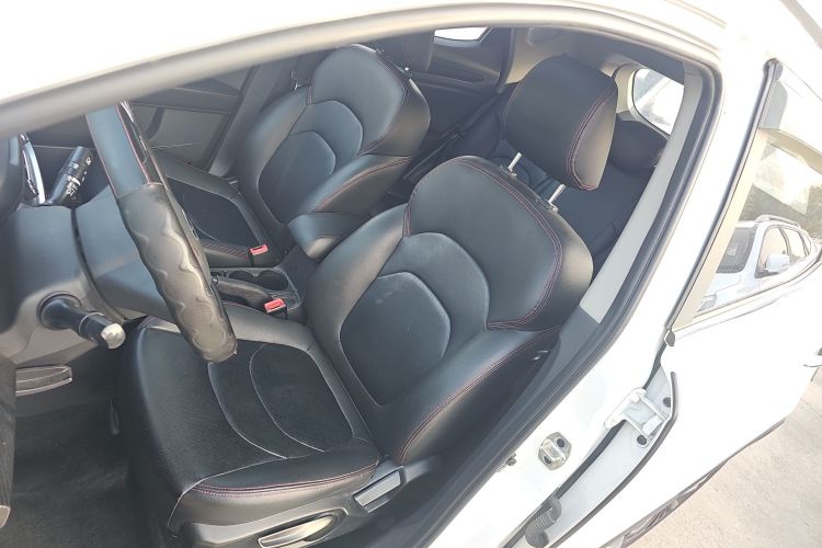 江汽集团 瑞风S3 2018款 智驱版 1.5L 手动豪华型中控内饰19