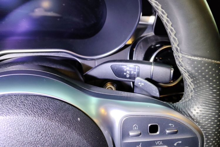 奔驰C级 2020款 改款 C 260 L 运动版局部细节18