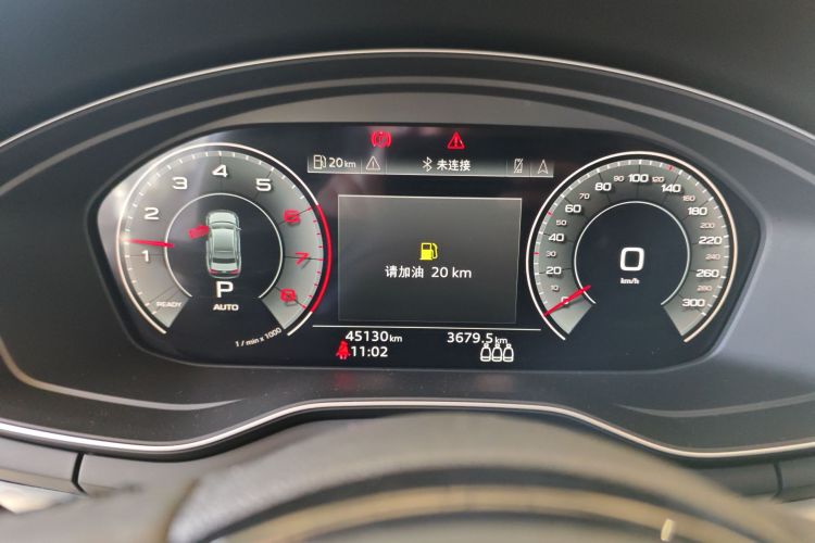 奥迪A4L 2022款 40 TFSI 豪华动感型中控内饰14