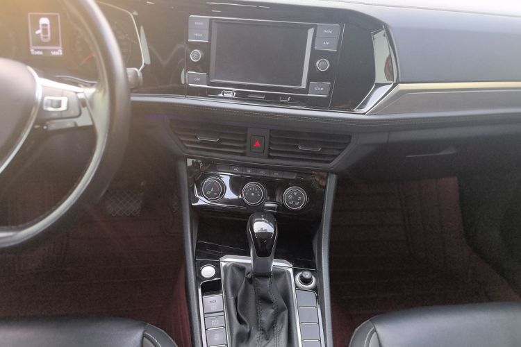 大众 速腾 2019款 200TSI DSG舒适型 国VI中控内饰16