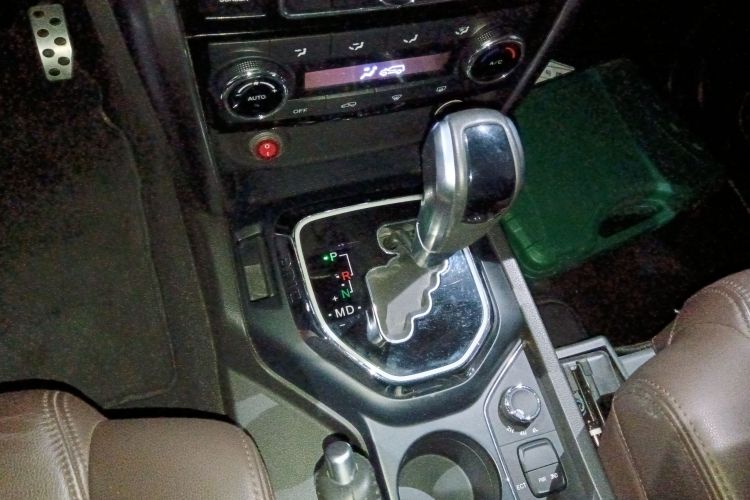 北京BJ80 2017款 2.3T 自动建军90周年纪念版局部细节18