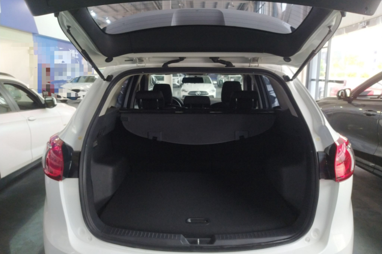 马自达CX-5 2015款 2.0L 自动两驱都市型机舱底盘23