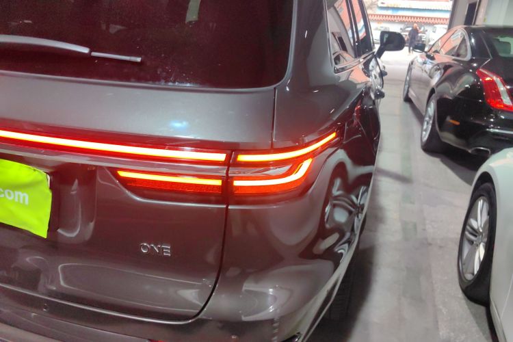 理想汽车 理想ONE 2021款 增程6座版车身外观6006